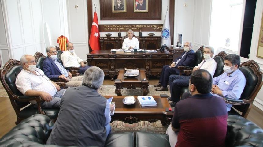 Başkan G&uuml;der,  yatırımları muhtarlara anlattı