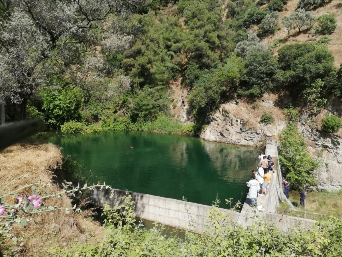 Serinlemek i&ccedil;in g&ouml;lete giren gen&ccedil; boğuldu