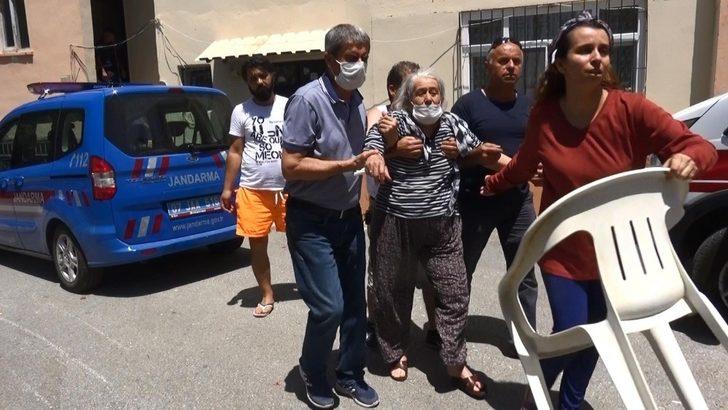 Eski muhtar evinde ölü bulundu, ablası sinir krizi geçirdi G2