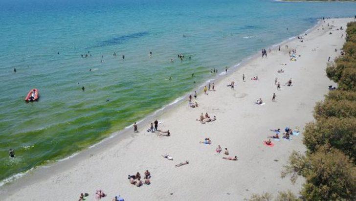 İstanbul'da plaja akın ettiler: Kum bizi korur G5