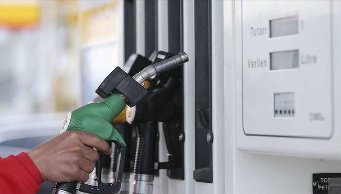 SON DAKİKA | Araç sahiplerine bir kötü haber daha! Akaryakıt yine zamlandı: Motorinin litresi... (Güncel benzin ve motorin fiyatları)