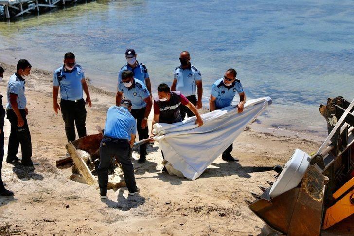 Didim’de kaçak yapılar yıkıldı G1