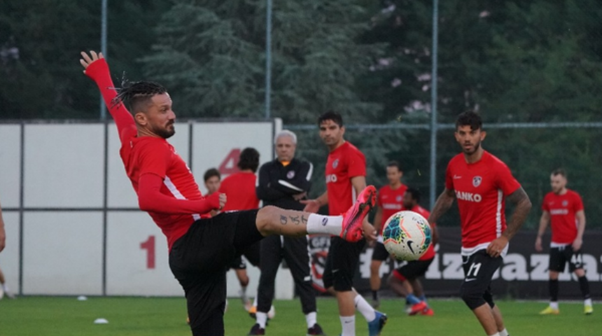 Gaziantep FK sıkı çalışıyor