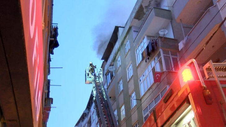 Esenler'de korkutan yangın! Vatandaş sokağa döküldü G2