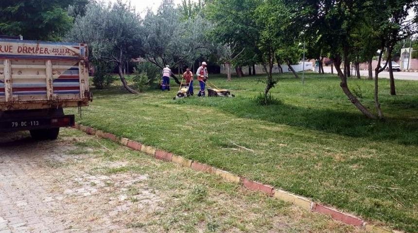 Parklarda &ccedil;alışmalar hızlandı