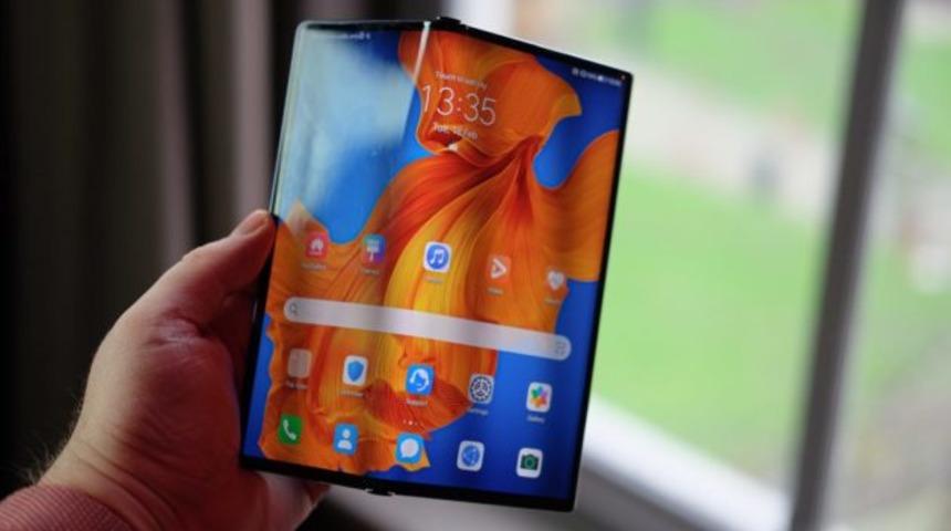 Katlanabilir ekranlı telefonlar bir bir geliyor