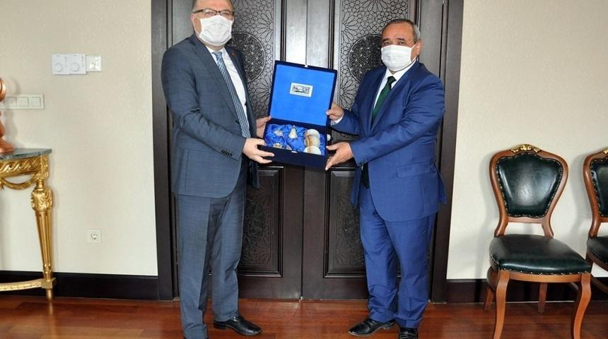 Başkan Şahin, Vali Mustafa Tutulmaz&rsquo;ı ziyaret etti