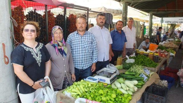 Burhaniye’de organik ürünler pazara gelmeye başladı