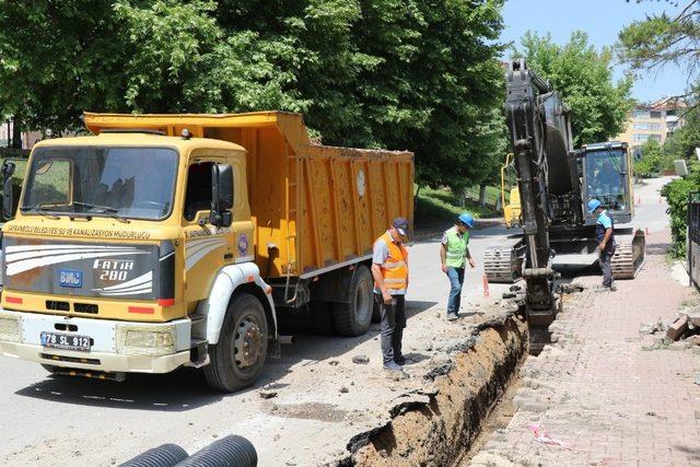 Şebeke sularında virüse karşı temizlik çalışmaları yapılıyor