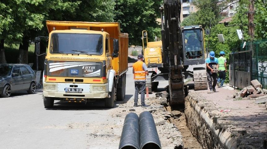 Şebeke sularında vir&uuml;se karşı temizlik &ccedil;alışmaları yapılıyor