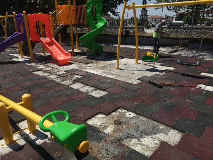 Düzce’de çocuklar parkta düştüğünde yaralanmayacak G4