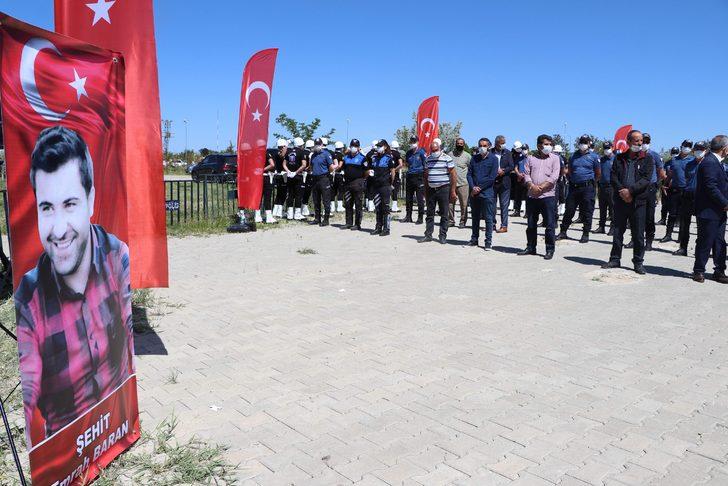 PKK'nın şehit ettiği işçiler, son yolculuklarına uğurlandı G5