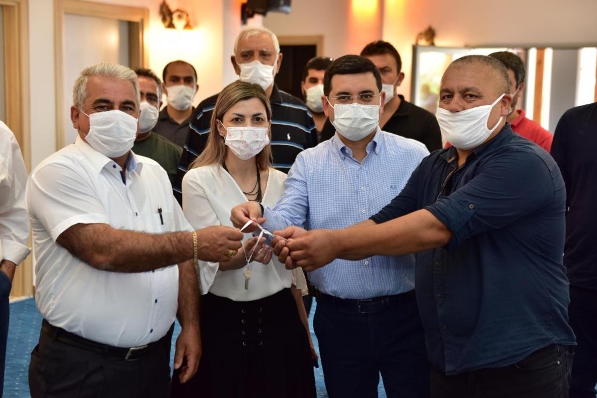 Kepez&rsquo;de cemevinin anahtarı  Alevi derneklerine teslim edildi