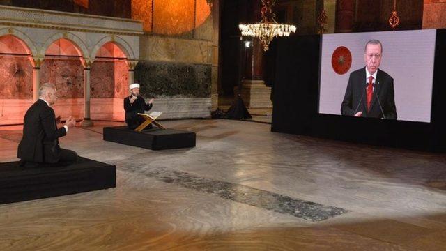 Erdoğan Ayasofya'nın ibadete açılması için çalışma başlatılması kararı verdi