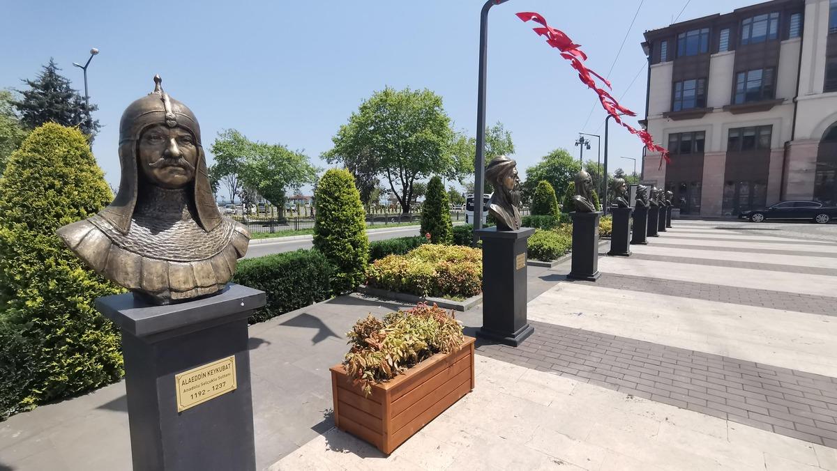 Ordu&rsquo;da 2 b&uuml;st daha meydandan kaldırıldı