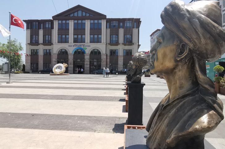 Ordu’da 2 büst daha meydandan kaldırıldı G2