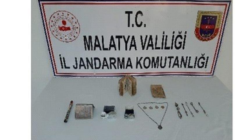 Ka&ccedil;ak tarihi eserler ele ge&ccedil;irildi