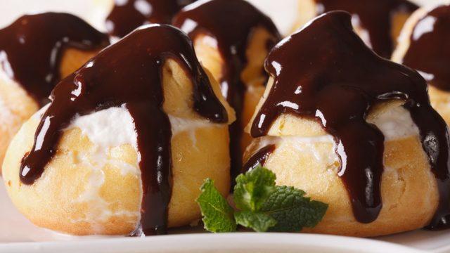 Profiterol tarifi: Bir lokmada gelen mutluluk, en kolay haliyle!