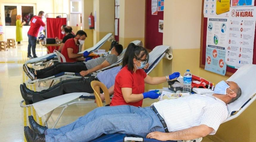 KBÜ’den kan bağışına destek