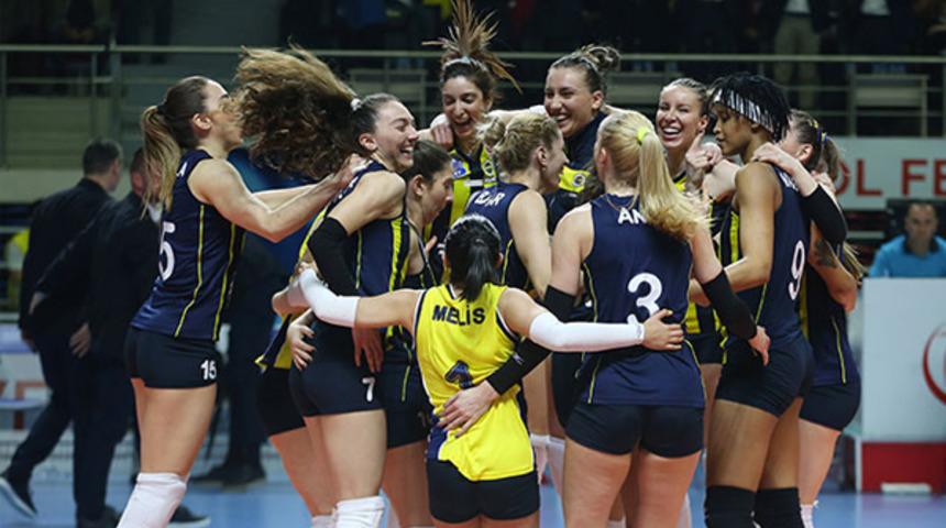 Fenerbahçe Opet, Bianka Busa ve Cansu Çetin'i kadrosuna dahil etti