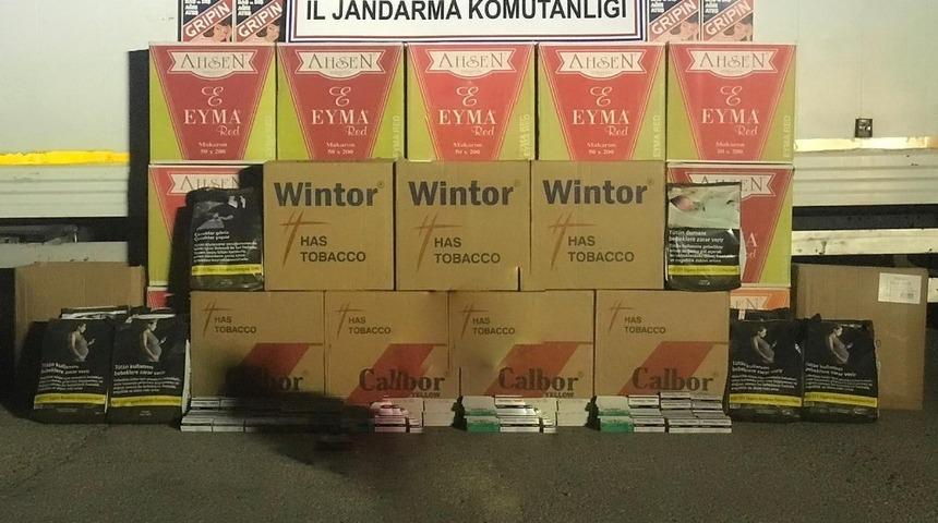 Karaman&rsquo;da ka&ccedil;ak t&uuml;t&uuml;n ve tıbbi malzeme ele ge&ccedil;irildi