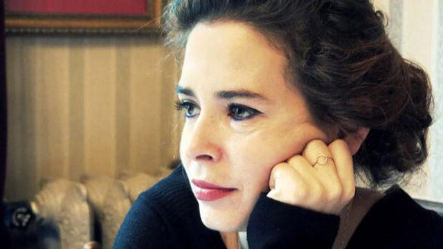 Pelin Batu'nun annesi hayatını kaybetti