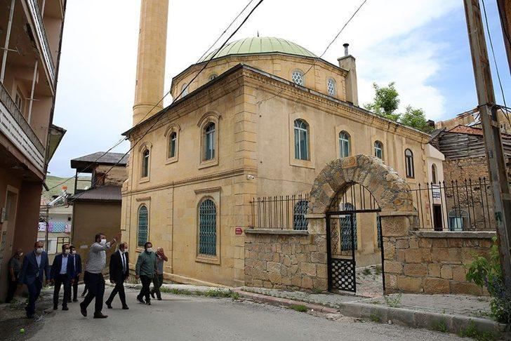 Vali Epcim Karasakal ve Veysel Efendi Camilerinde incelemelerde bulundu G2