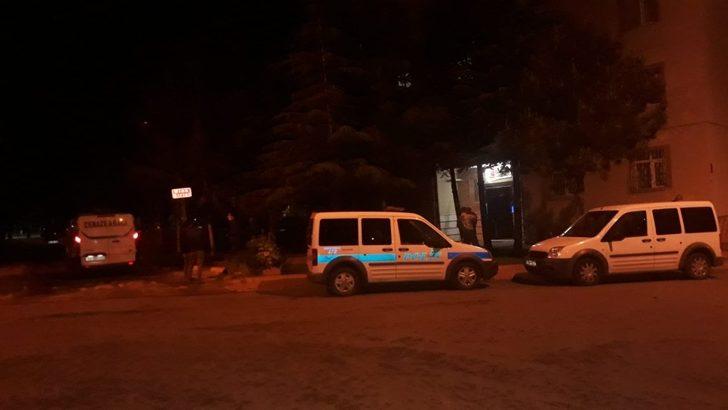 Yalnız yaşadığı evde ölü bulundu G1