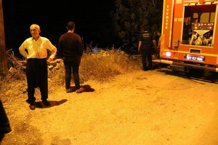 2 dekarlık ekili tarla küle döndü G4