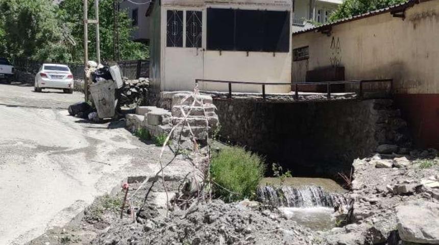 Kentin görünümünü bozan barakalar kaldırıldı