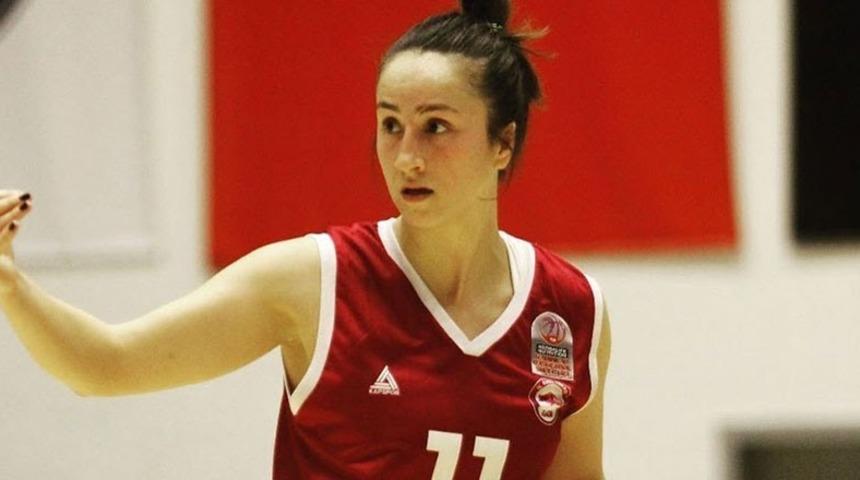 Milli basketbolcu İzmit Belediyespor&rsquo;da