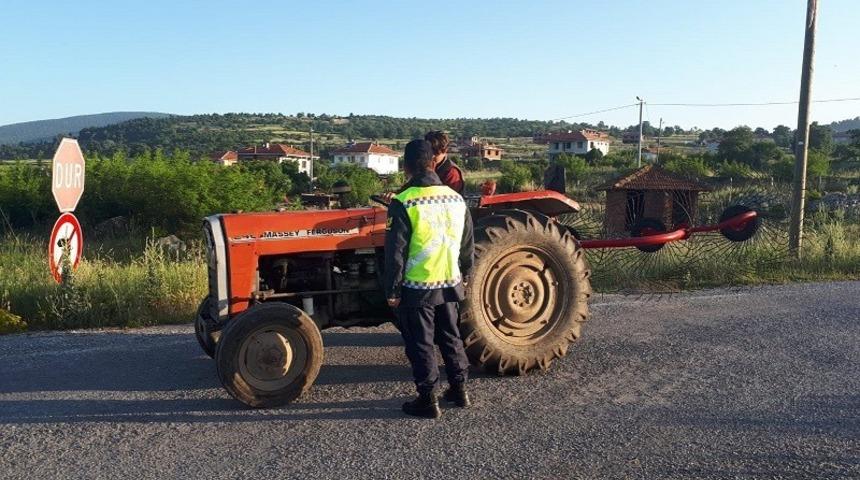 Jandarma zirai ara&ccedil;ları denetledi