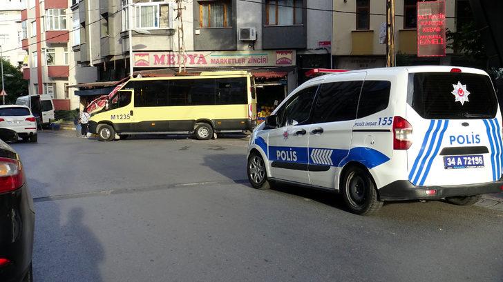 Ücret vermek isteyen kadın kapısı açık minibüsten düştü G2