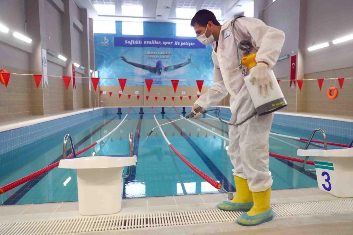 Bağcılar&rsquo;da havuzlar kapılarını yeniden a&ccedil;ıyor