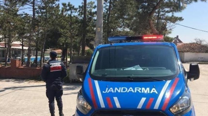 Balıkesir&rsquo;de jandarma aranan 82 kişiyi yakaladı