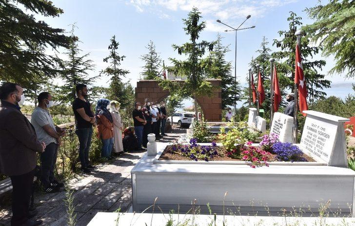 Şehit Mesut Ardıç, şehadetinin 4’üncü yılında kabri başında anıldı G3