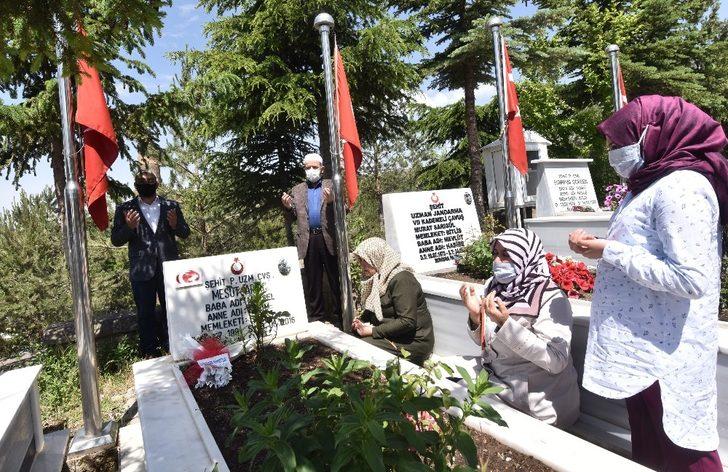 Şehit Mesut Ardıç, şehadetinin 4’üncü yılında kabri başında anıldı G5