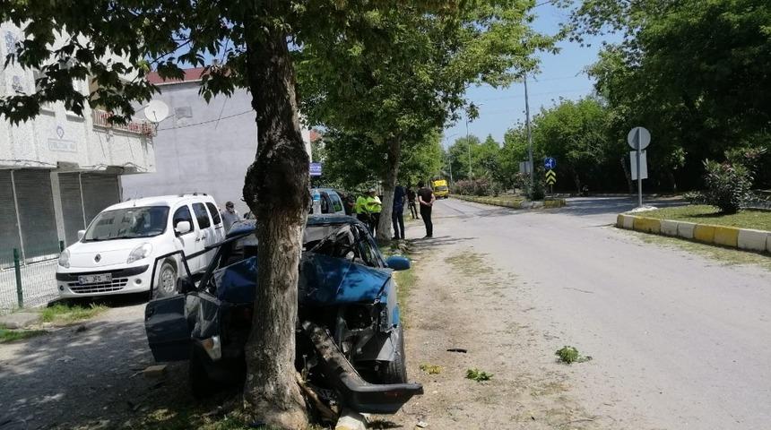 Ala&ccedil;am&rsquo;da trafik kazası: 1 yaralı