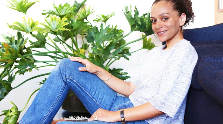 Harper's Bazaar'a, 153 yıllık tarihinde ilk kez siyah genel yayın y&ouml;netmeni!