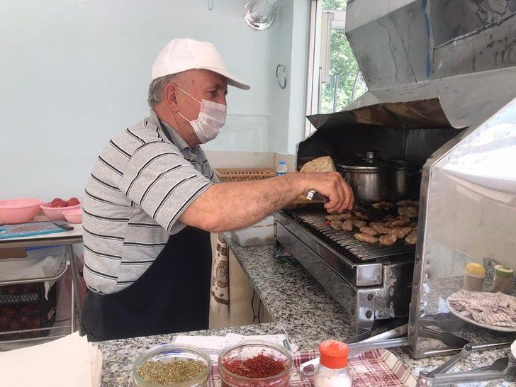 Siyasileri buluşturan açılış G1