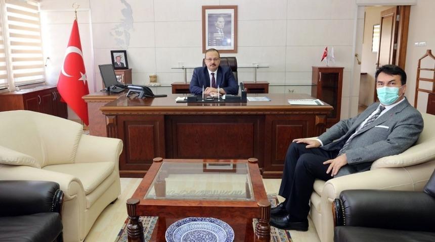 D&uuml;ndar&rsquo;dan Vali Canbolat&rsquo;a ziyaret