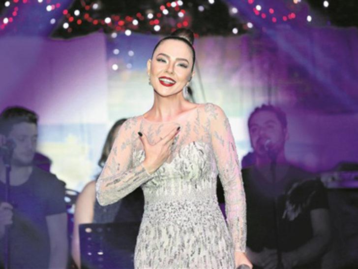 Ebru Gündeş'in Noel Bebeği G2