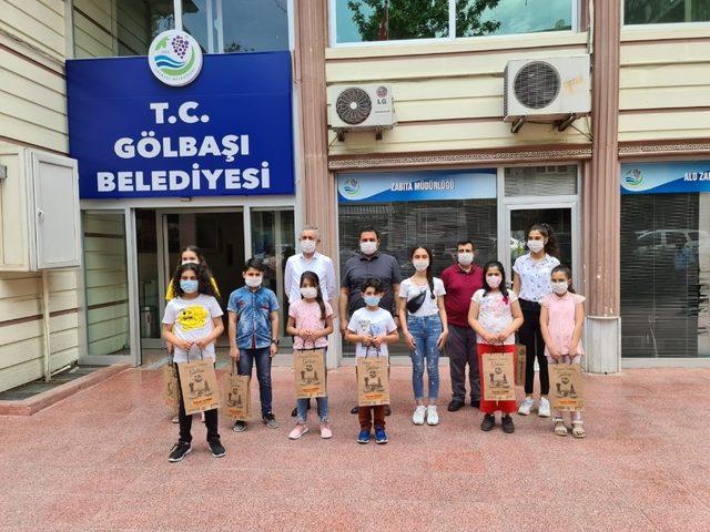 Resim yarışmasında dereceye giren öğrenciler ödüllendirildi