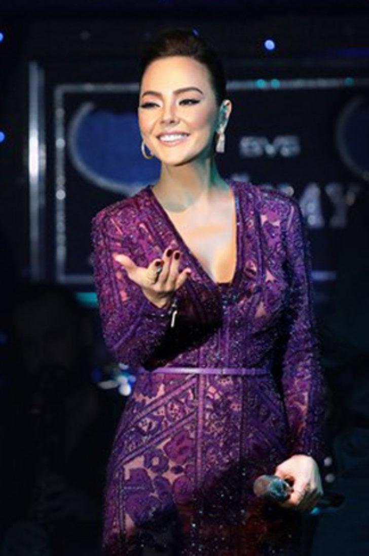 Ebru Gündeş'in Noel Bebeği G5