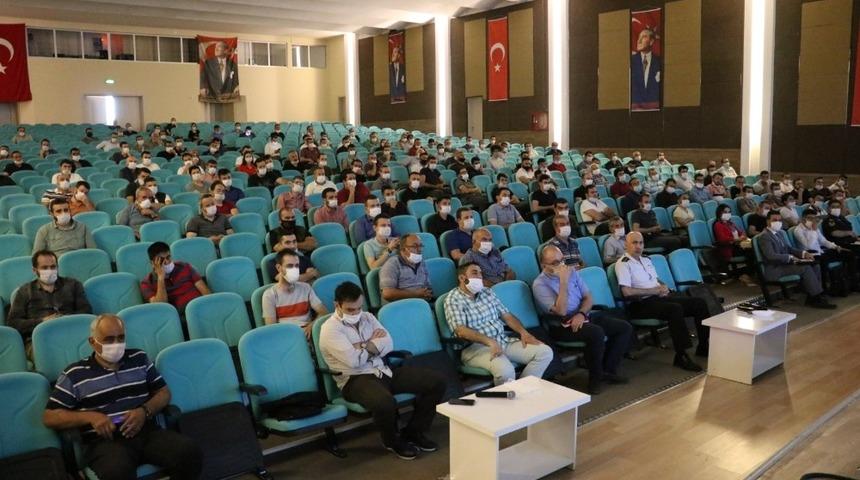 Beyşehir&rsquo;de silah &uuml;reticileri ile av bayilerine silah bilgi sistemi eğitimi
