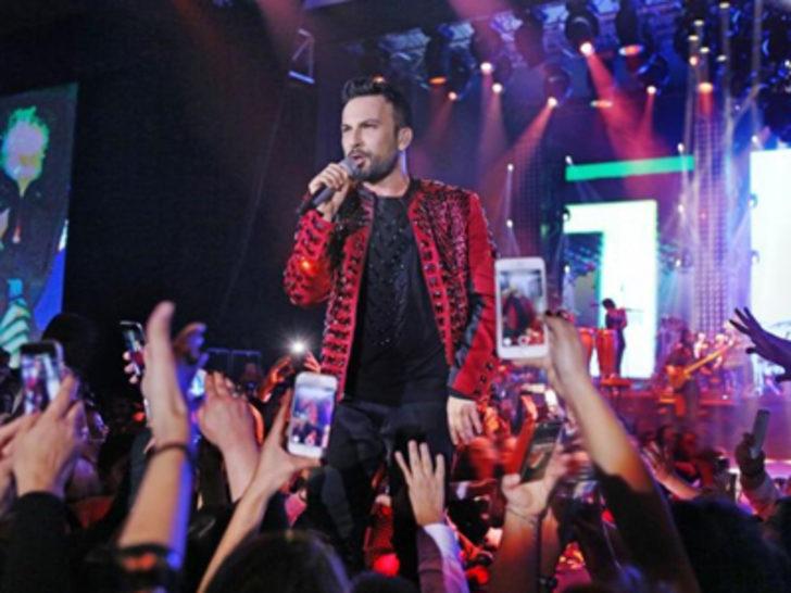 Tarkan ve Sıla'ın kostümleri olay oldu G3