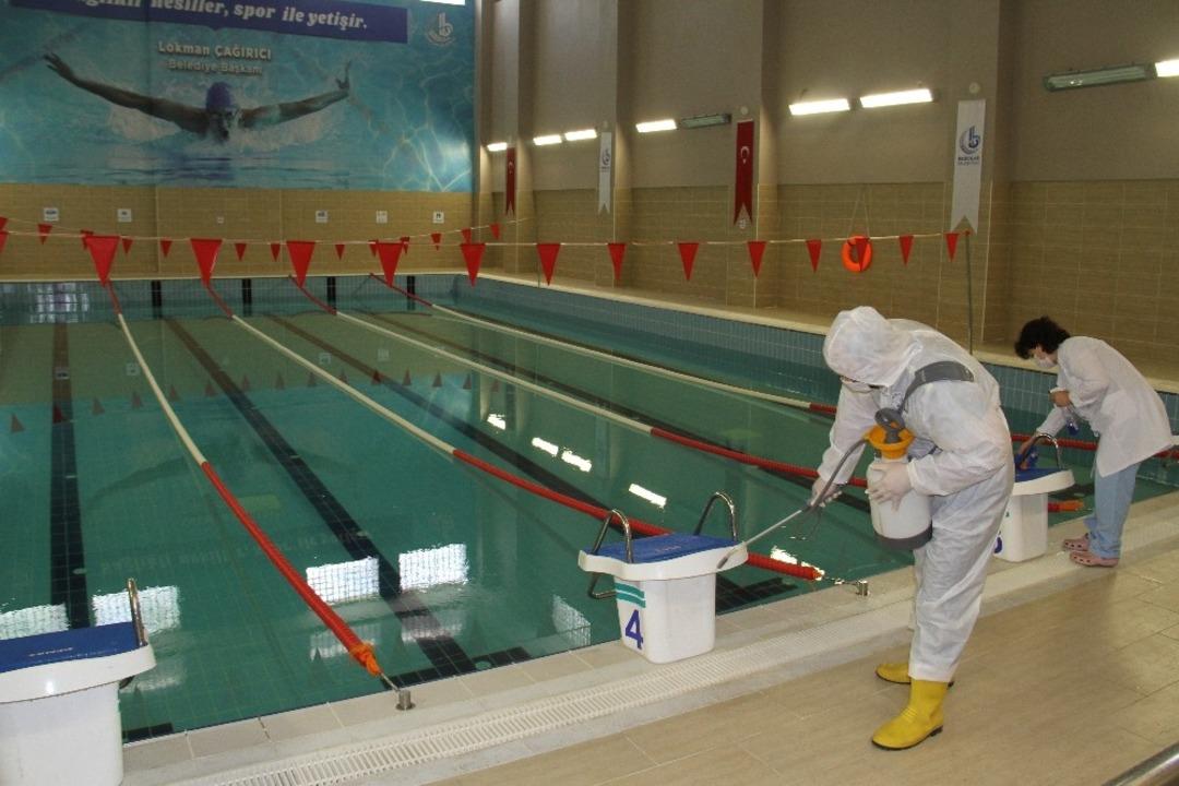 Havuzlarda sosyal mesafe nasıl olacak? İşte cevabı