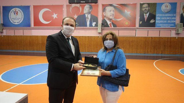 Çeyrek asır görev yapan personeller törenle uğurlandı