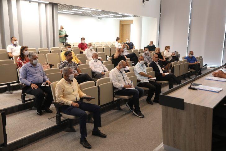 Mezitli Belediyesi meclis üyelerine yaz dönemi çalışmaları anlatıldı G2