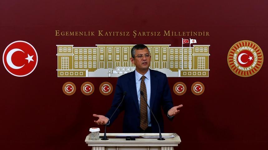 CHP'li &Ouml;zg&uuml;r &Ouml;zel: Bir milletvekilinin şiddete başvurması utan&ccedil; verici